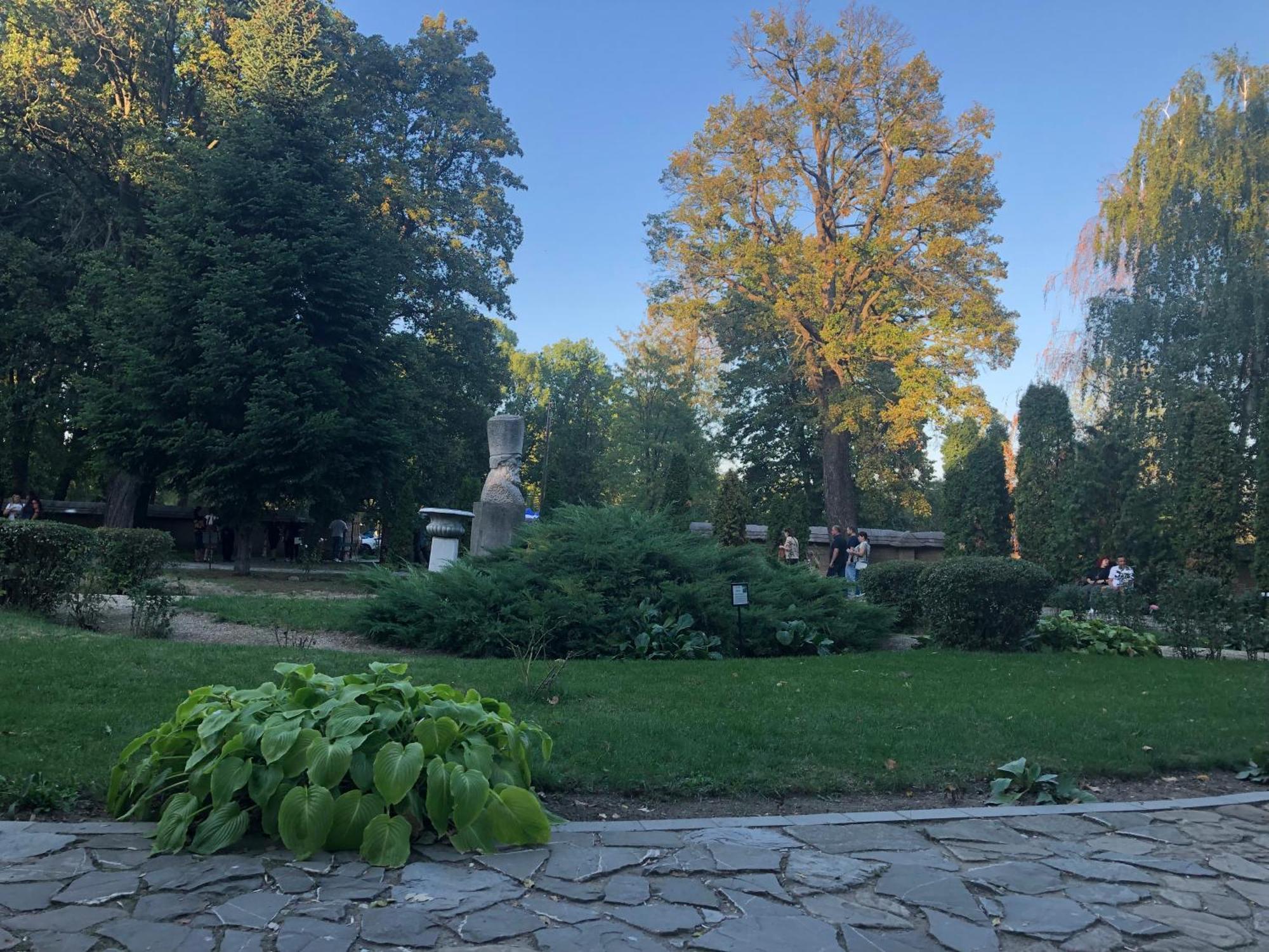 Parc Apartman Piteşti Kültér fotó