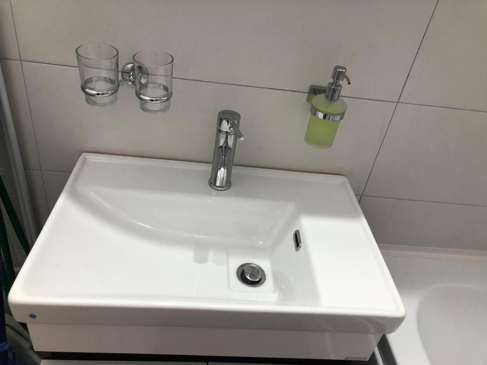 Parc Apartman Piteşti Kültér fotó