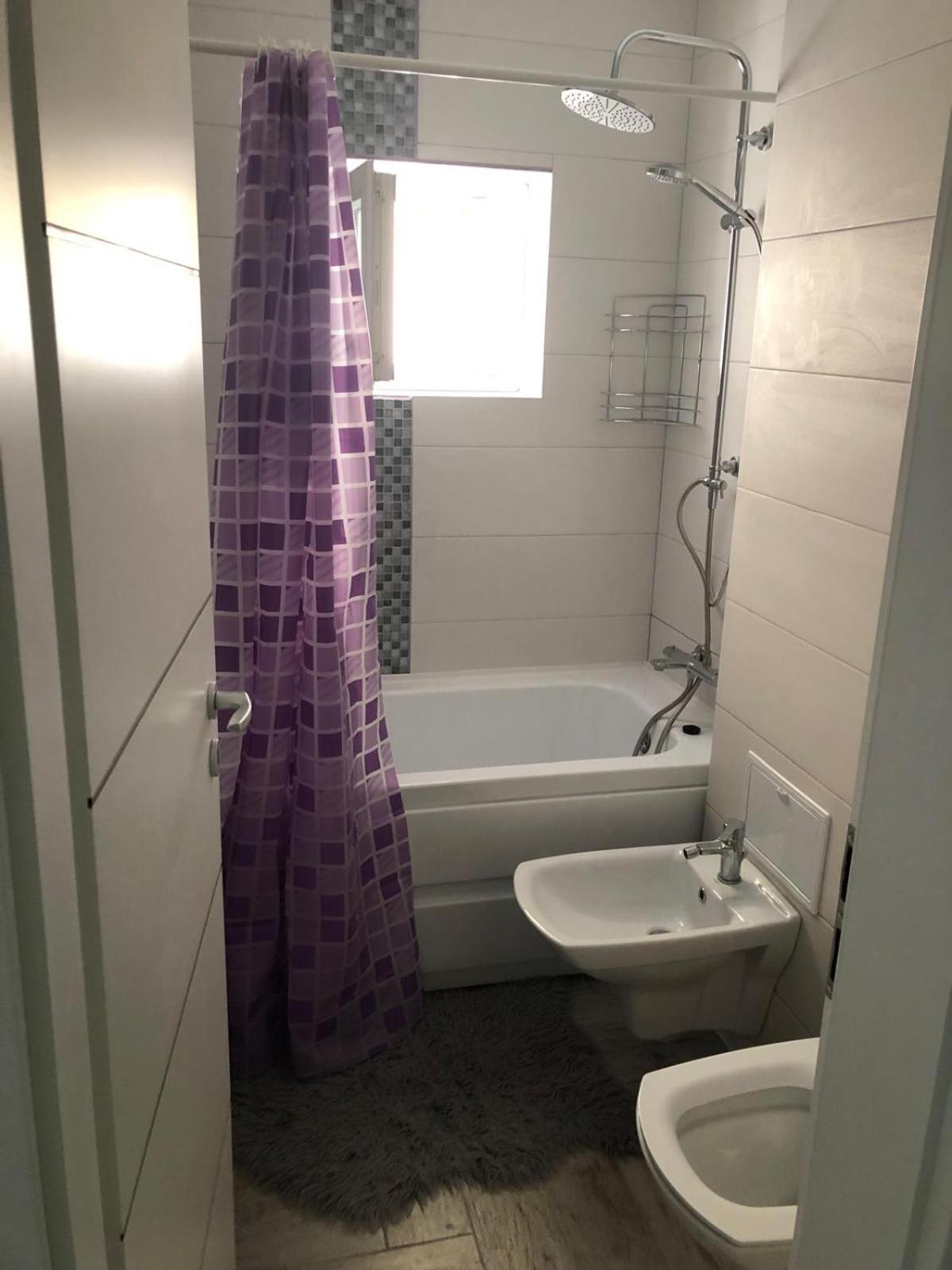 Parc Apartman Piteşti Kültér fotó